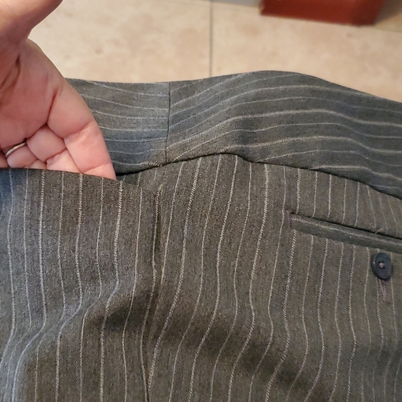 NWOT Express Design Studio gray pinstriped slacks - Picture 3 of 12